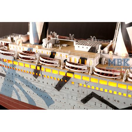 Olympic & Britannic light sets