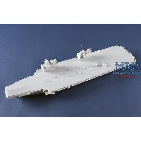 Queen Elizabeth Aircraft Carrier (1:700)