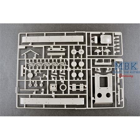 KV-1 1942 Simplified Turret Tank w/ Tank Crew