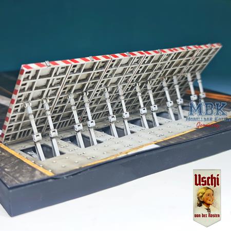 Carrier Deck mit Jet Blast Deflector (JBD) 1:72