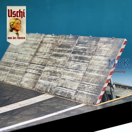 Carrier Deck mit Jet Blast Deflector (JBD) 1:72