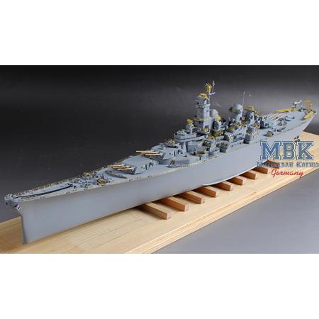 U.S. Navy Battleship BB-63 USS MISSOURI-Deluxe Kit