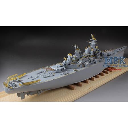 U.S. Navy Battleship BB-63 USS MISSOURI-Deluxe Kit