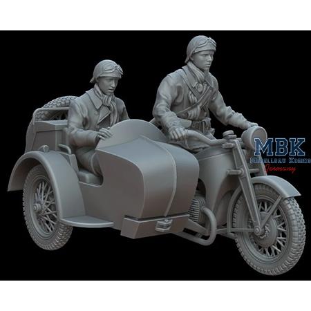 Gnome-Rhone AX2 with French crew part II