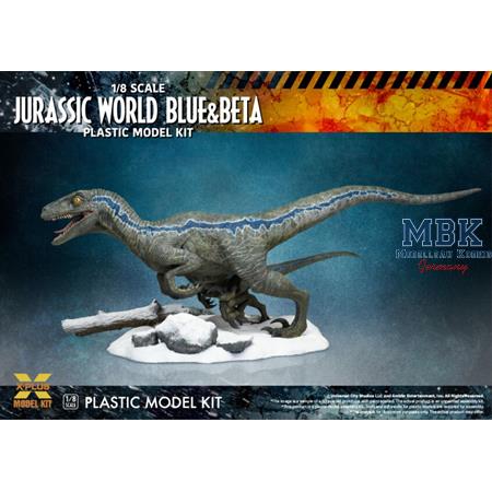 JURASSIC WORLD: Blue and Beta 1:8