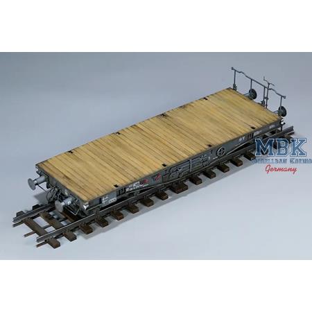 10.5 cm leFH 18/4 auf G.W. Lrs(f) w/SSy45 flatcar