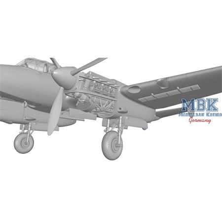 Soviet  bomber Pe-2