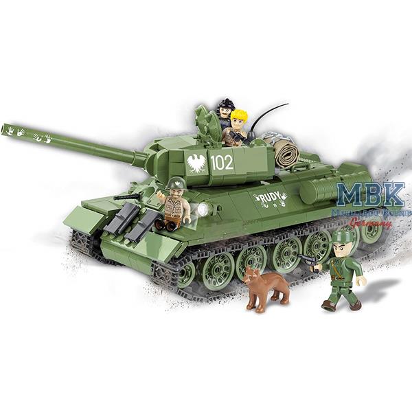 T-34/85 Panzersoldaten und ein