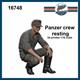 Panzer crew at rest (1:16)