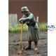 German Soldier Winter Dress rested on Shovel 1:35